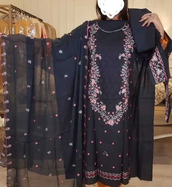 GJ-07 Gull Jee Luxury Embroidered Lawn Unstitched - Image 3