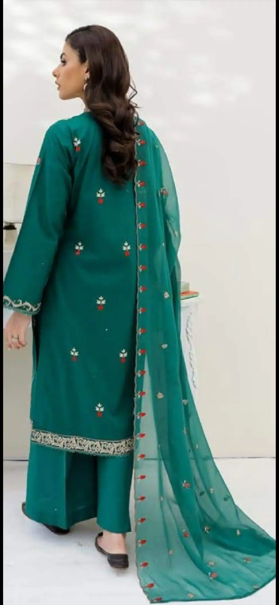 GJ-01 Gull Jee Luxury Embroidered Lawn Unstitched - Image 5