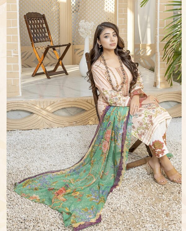JA-07 Jawed Arts Luxury Embroidered Lawn Unstitched - Image 3