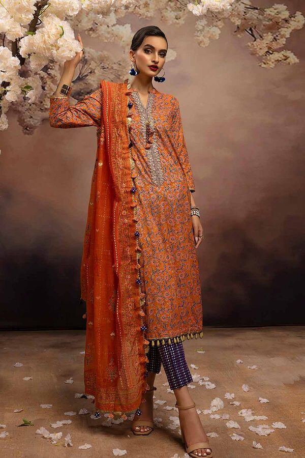CN-32028 Gul Ahmed Embroidered Lawn Unstitched - Image 4