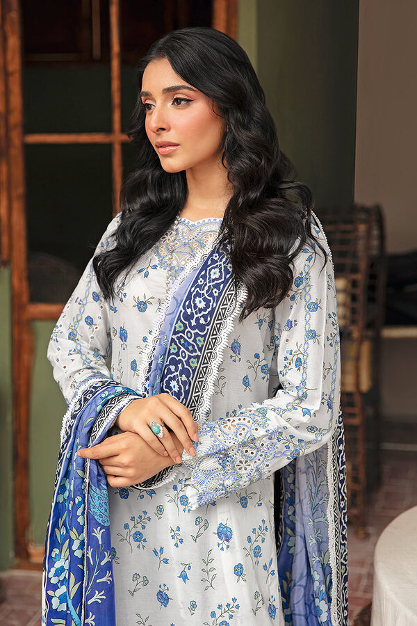 N-403 Ramsha Rangrez Luxury Lawn unstitched - Image 3