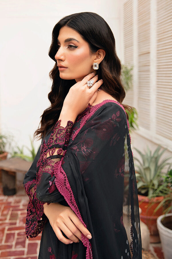 N-401 Ramsha Rangrez Luxury Lawn unstitched - Image 6
