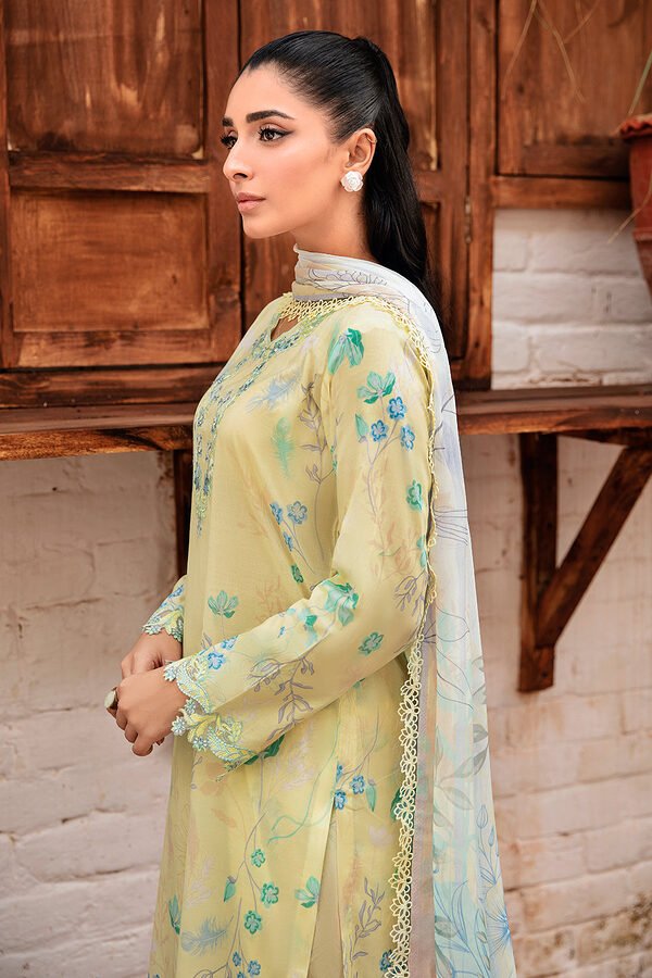N-407 Ramsha Rangrez Luxury Lawn unstitched - Image 4