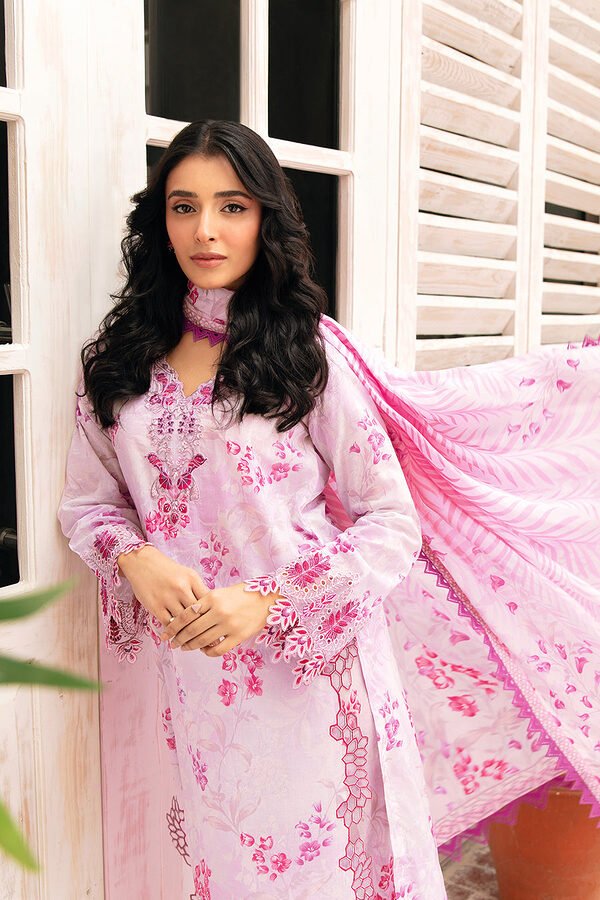 N-405 Ramsha Rangrez Luxury Lawn unstitched - Image 3