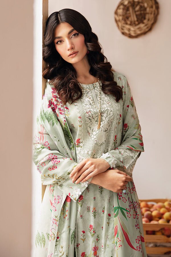 N-409 Ramsha Rangrez Luxury Lawn unstitched - Image 4