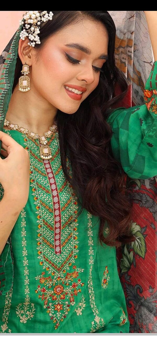 Bin Hameed Luxury Embroidered Lawn Readymade 3pc - Image 8