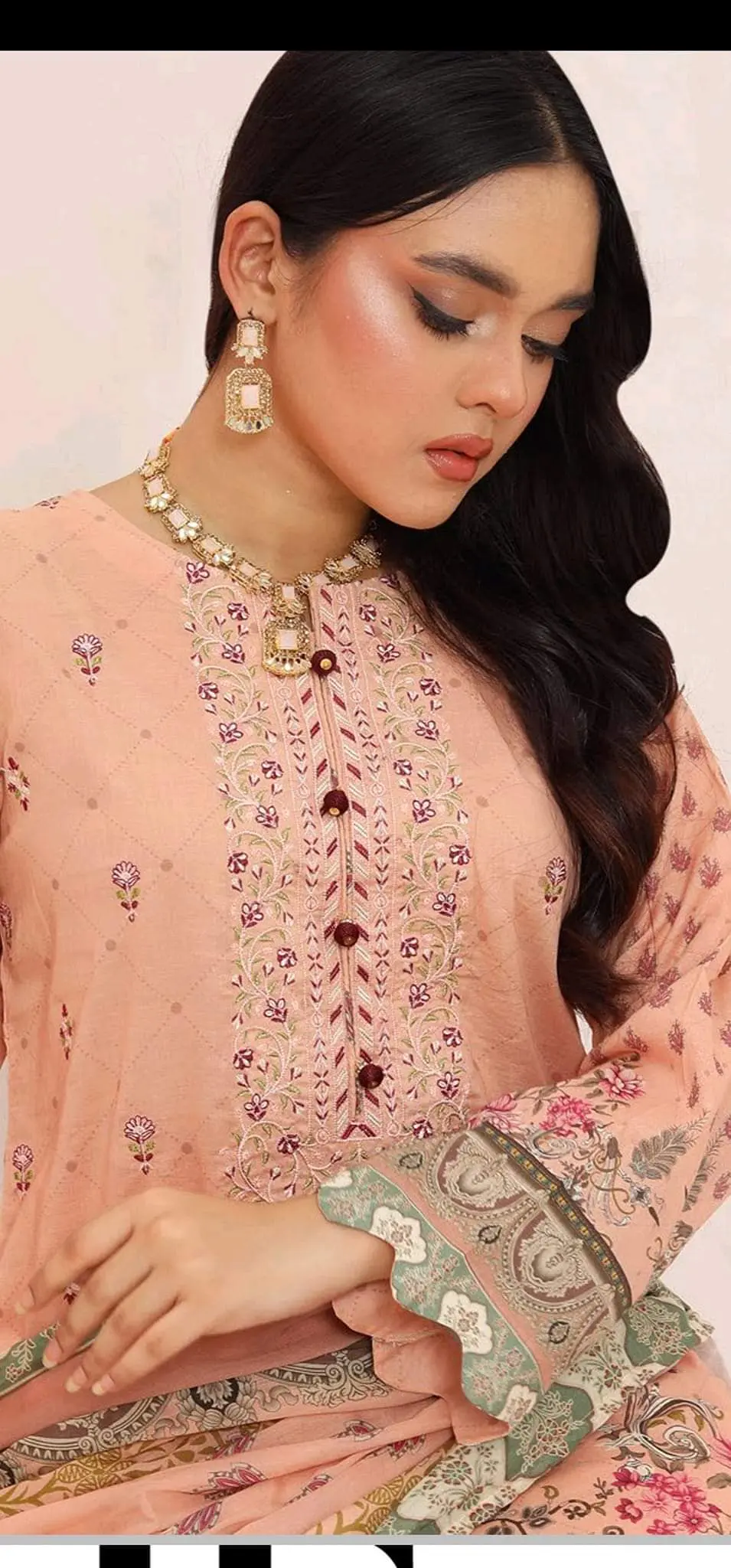 Bin Hameed Luxury Embroidered Lawn Readymade 3pc - Image 4