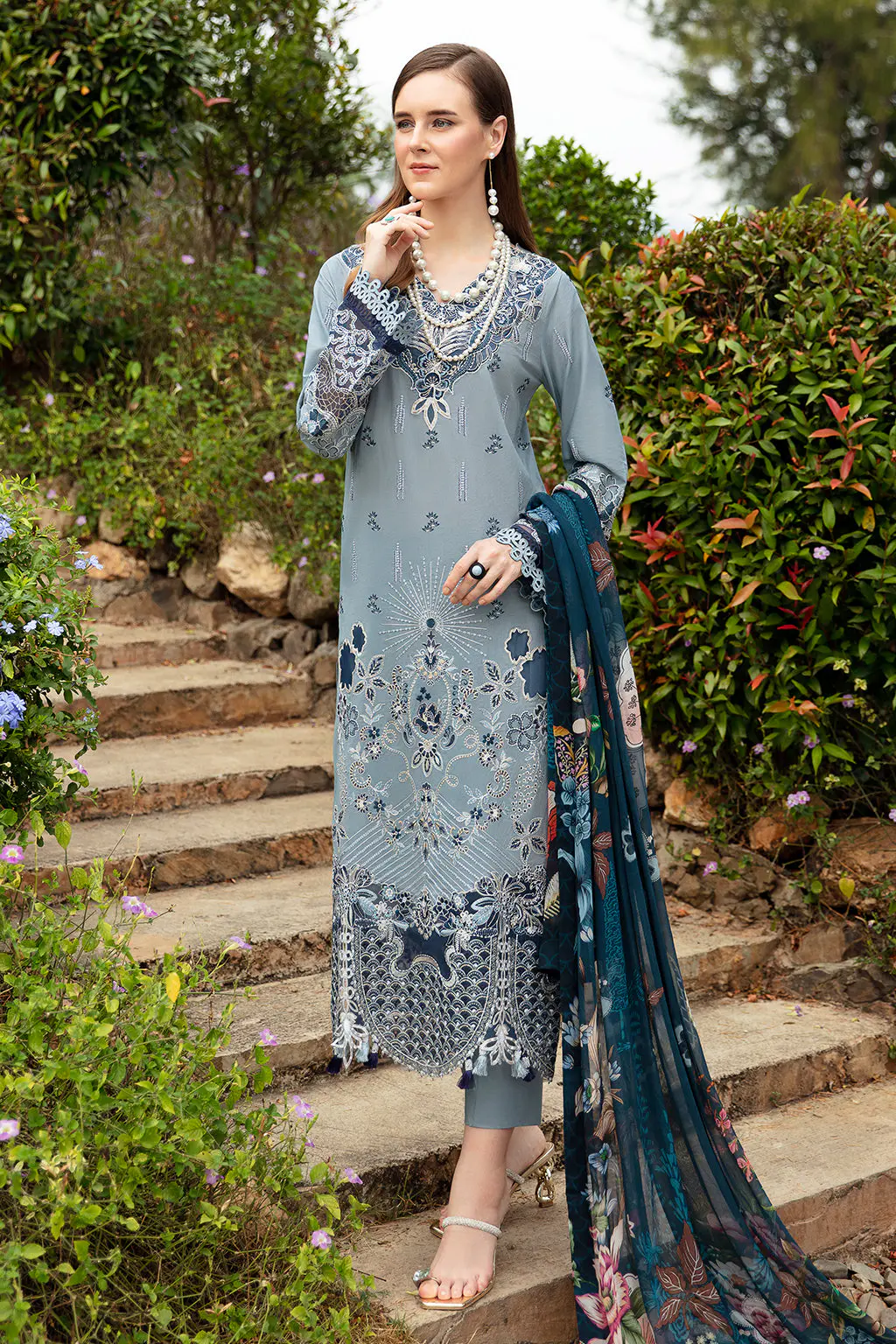 Ramsha Andaaz Luxury Lawn Collection Vol 8 -Z-809