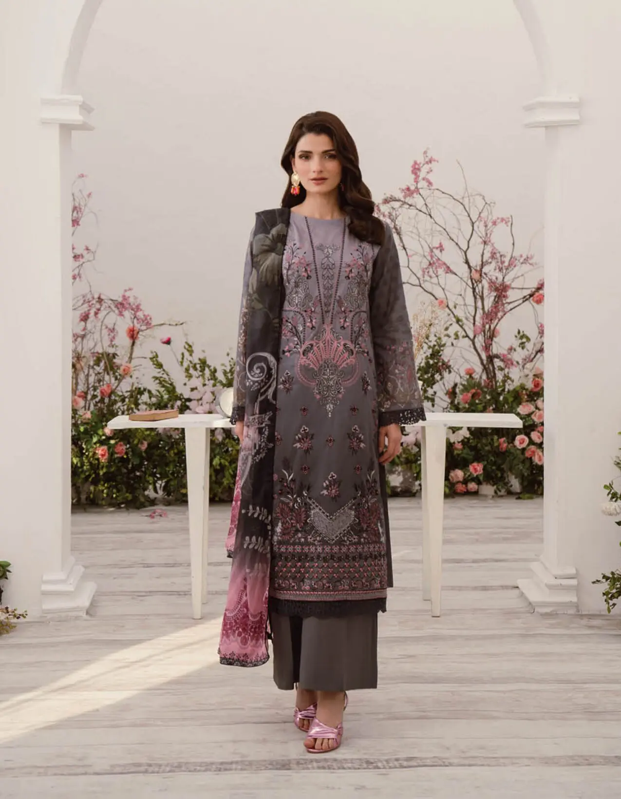 Ramsha Mashaal Luxury Lawn Collection Vol 10 - L1002 - Image 5