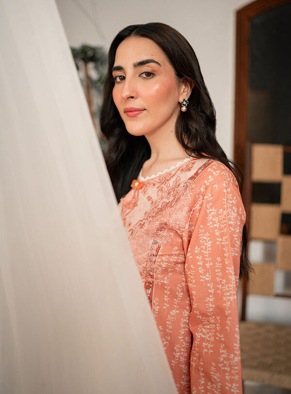 Roheenaz Selene Fall 24 Ezra