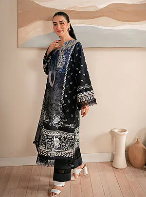 Roheenaz Selene Fall 24 Iris