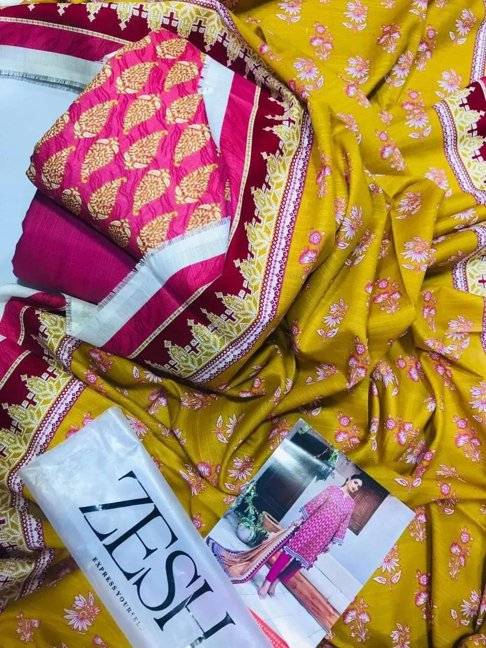 Zesh Printed Khaddar Winter Collection Unstitched D10 - Image 7