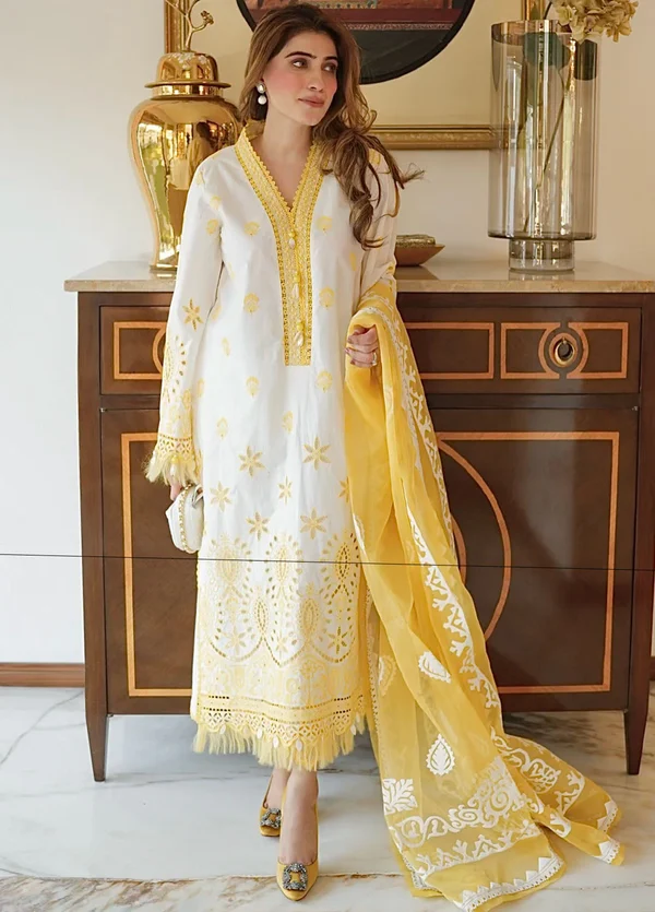 Faiza Faisal Maya Ceren g