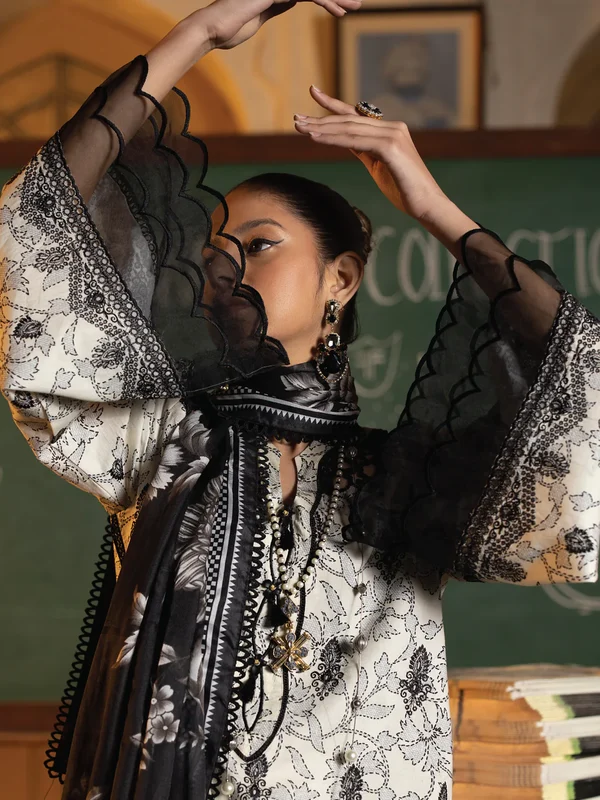 Faiza Faisal Maya Deniz 1