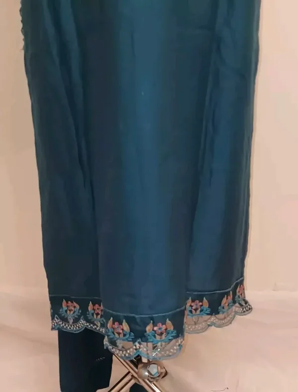 Luxury Embroidered Dhanak Readymade Suit UB-D5 - Image 6