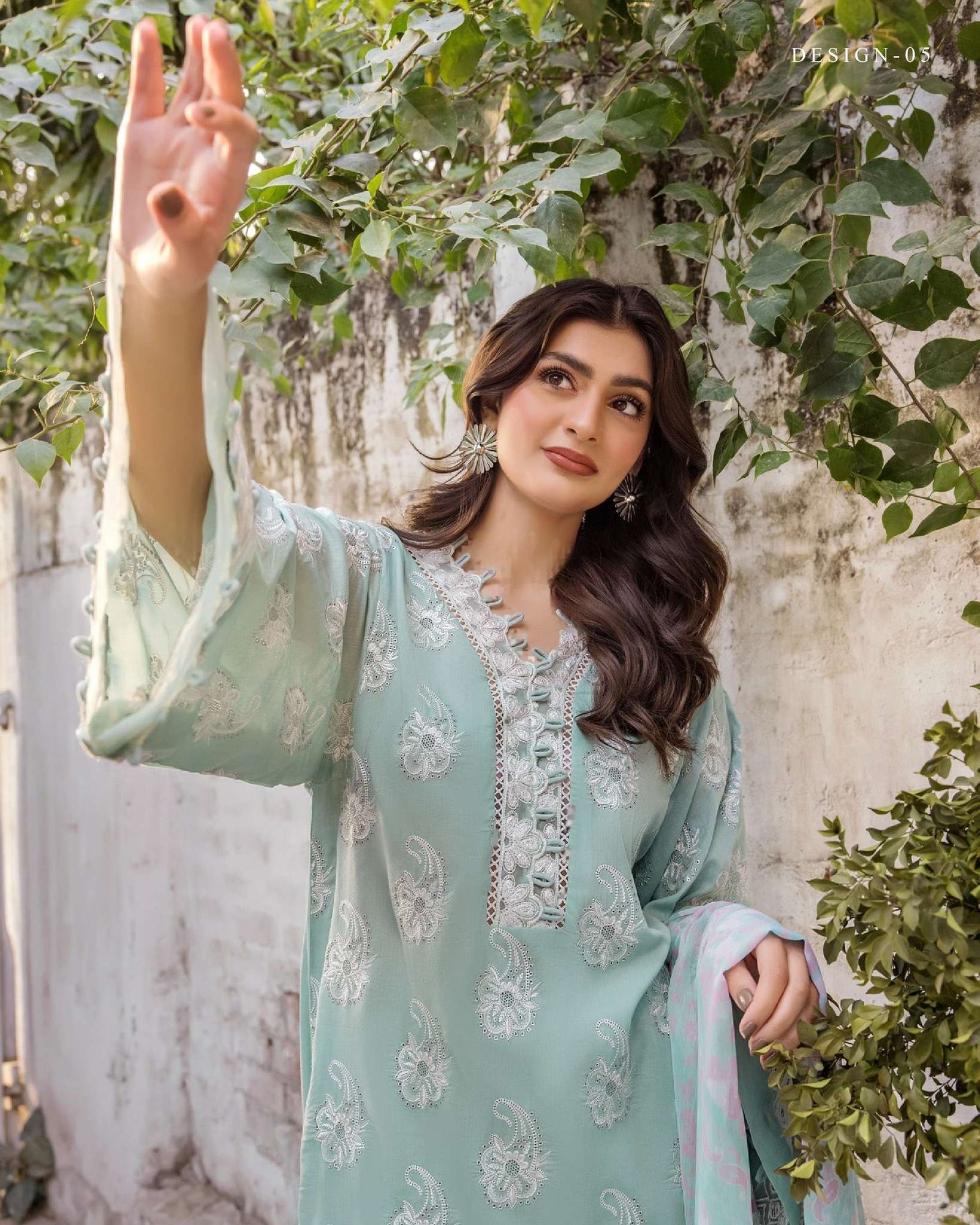 Adans Libas CHIKANKARI 4770 e