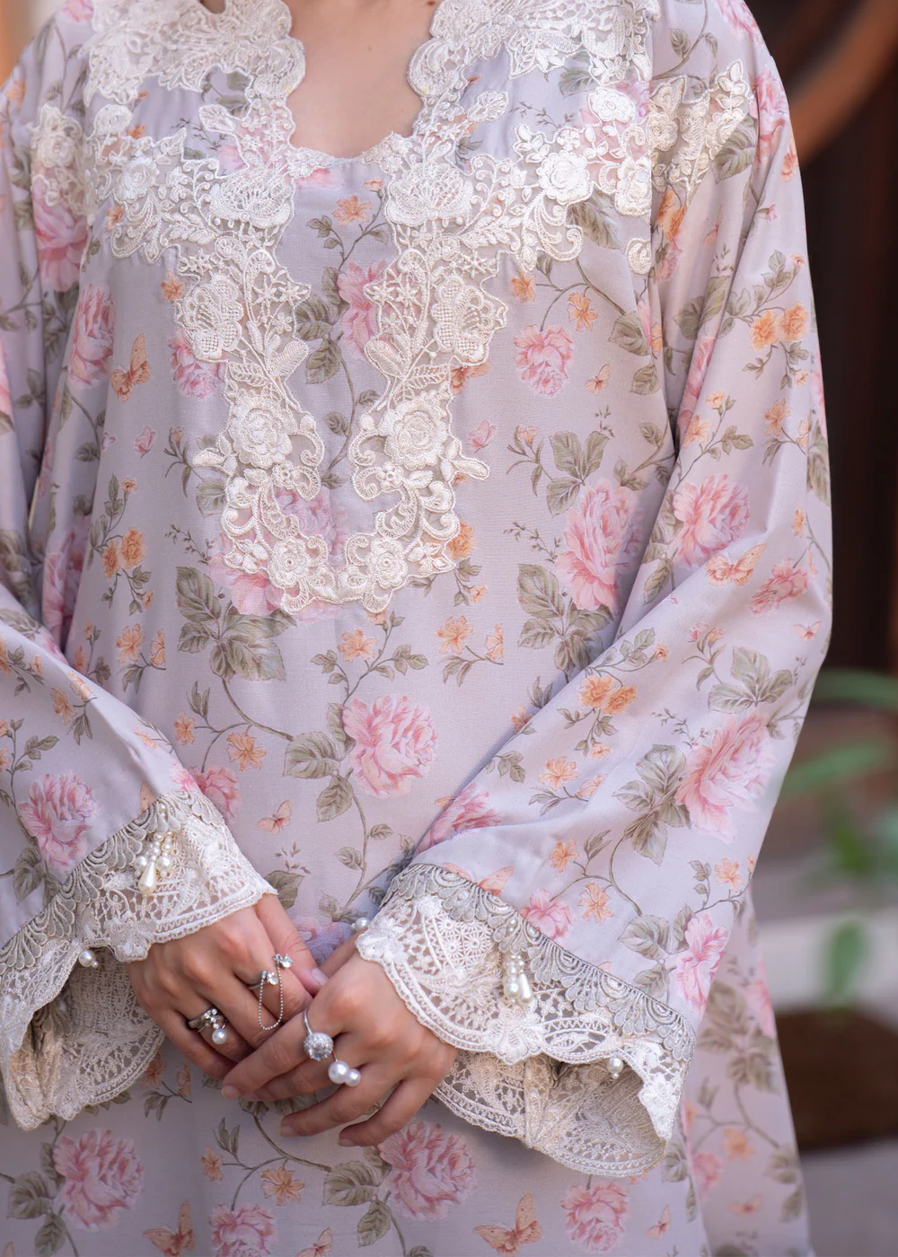 Myeesha Lamhay -Kanwal short 5