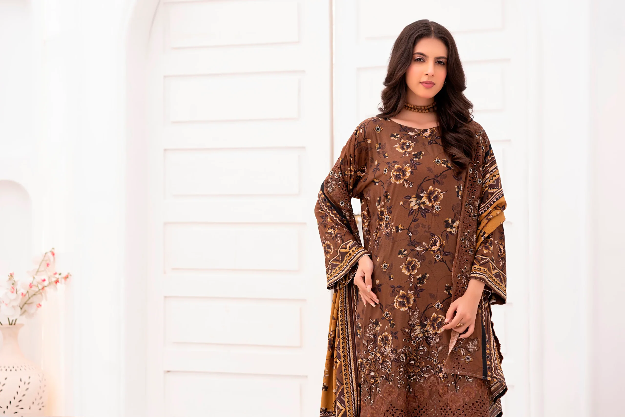 Lamisah Bin Naeem Staple Bana Dora Royal Embroidery D-01 - Image 3