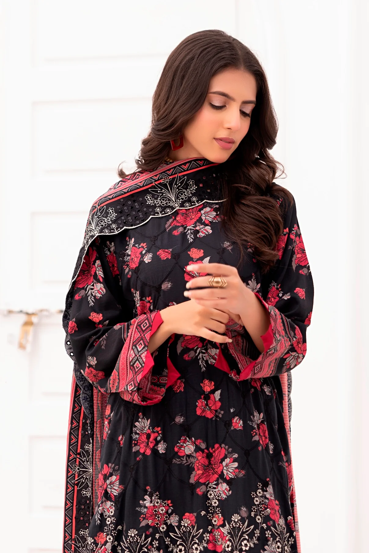 Bin Naeem Staple D-02 d