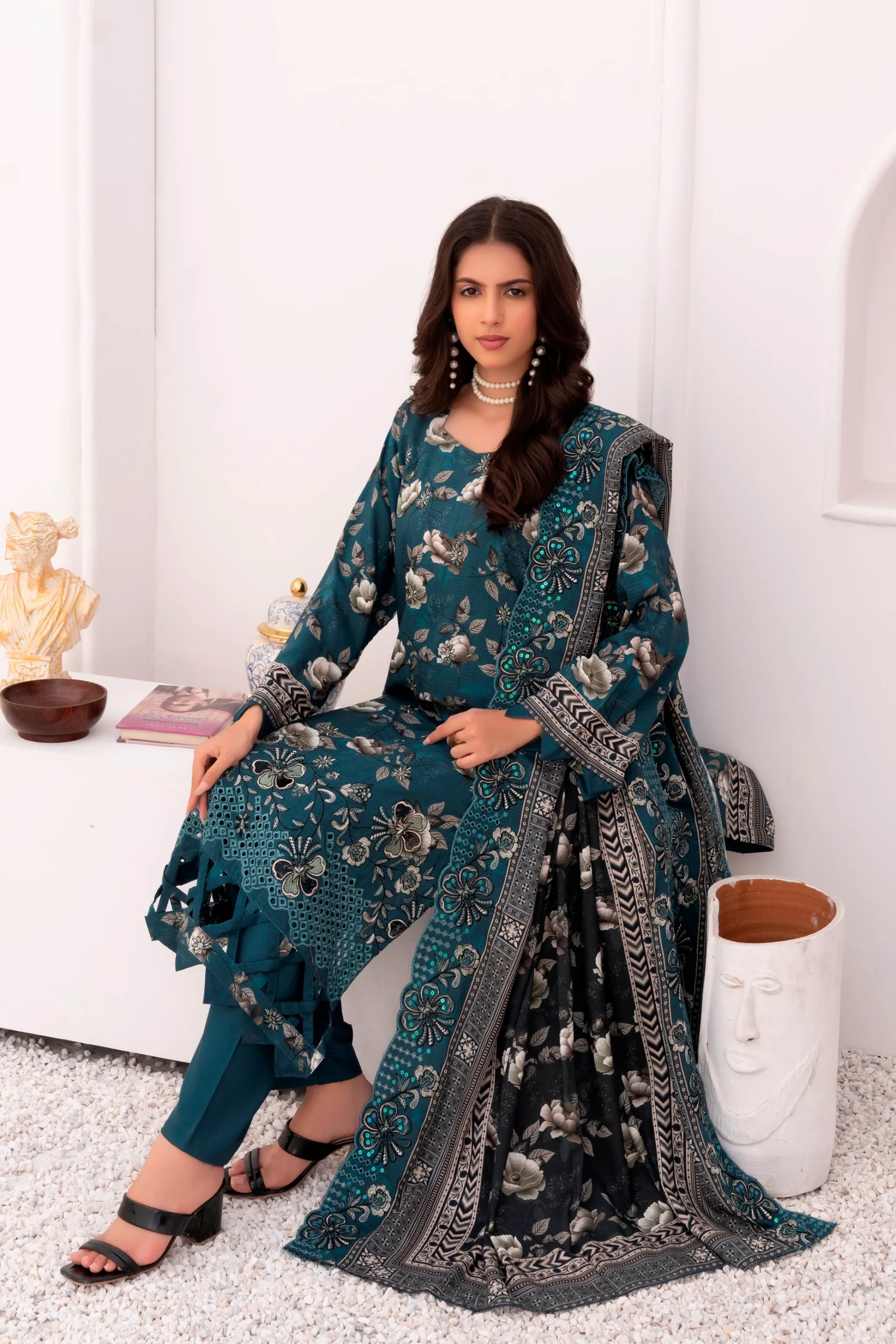 Bin Naeem Staple D-05 b