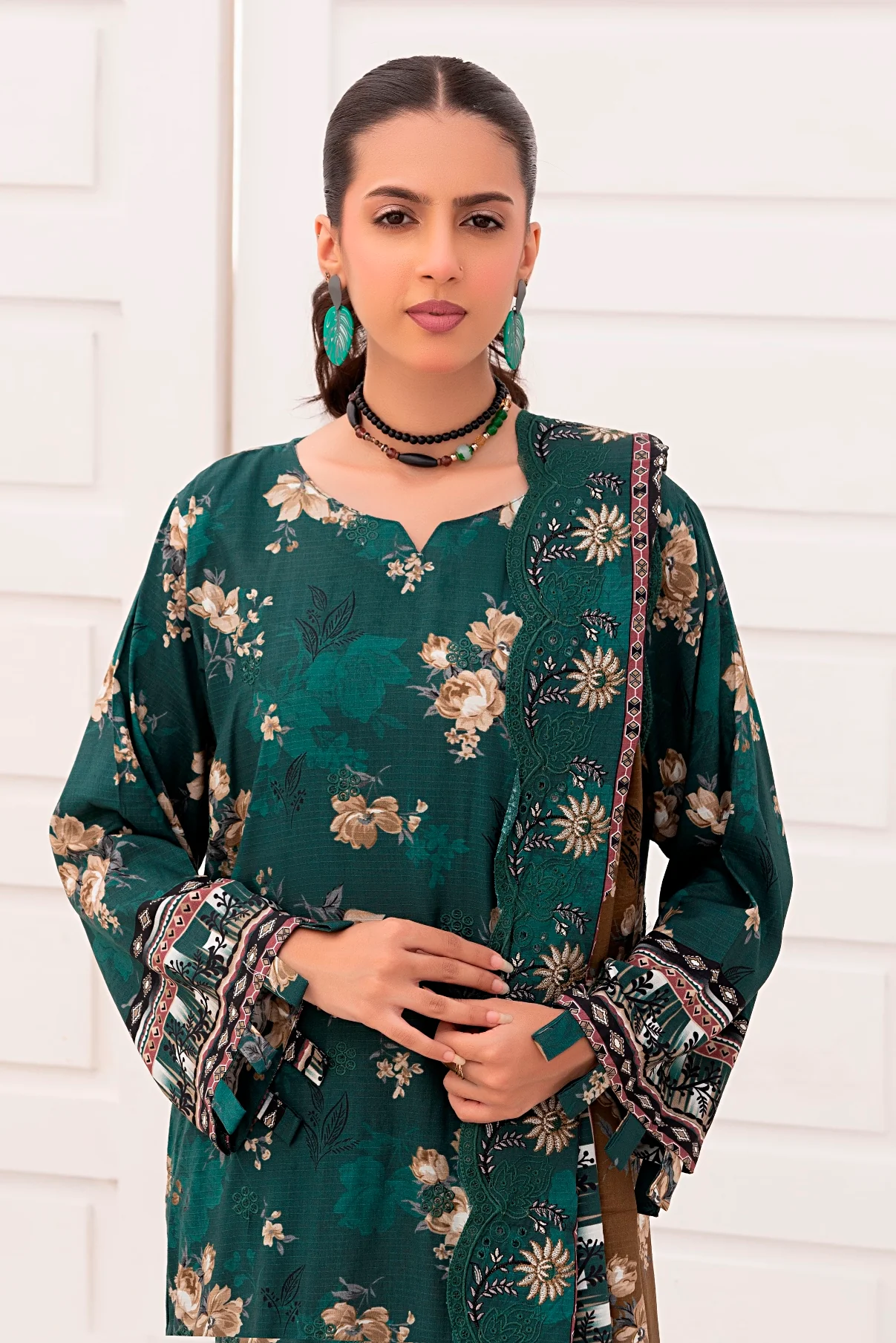 Lamisah Bin Naeem Staple Bana Dora Royal Embroidery D-06 - Image 4