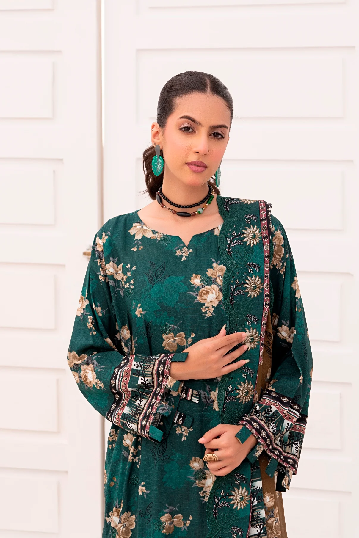 Bin Naeem Staple D-06 d