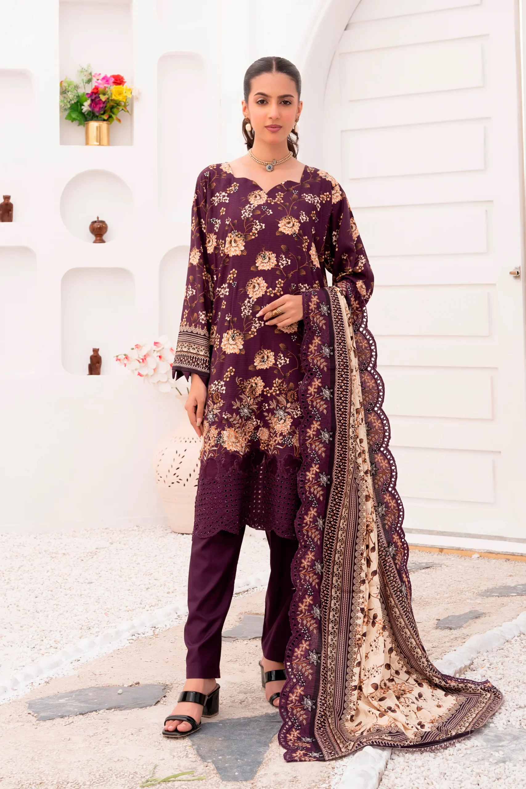 Lamisah Bin Naeem Staple Bana Dora Royal Embroidery D-07