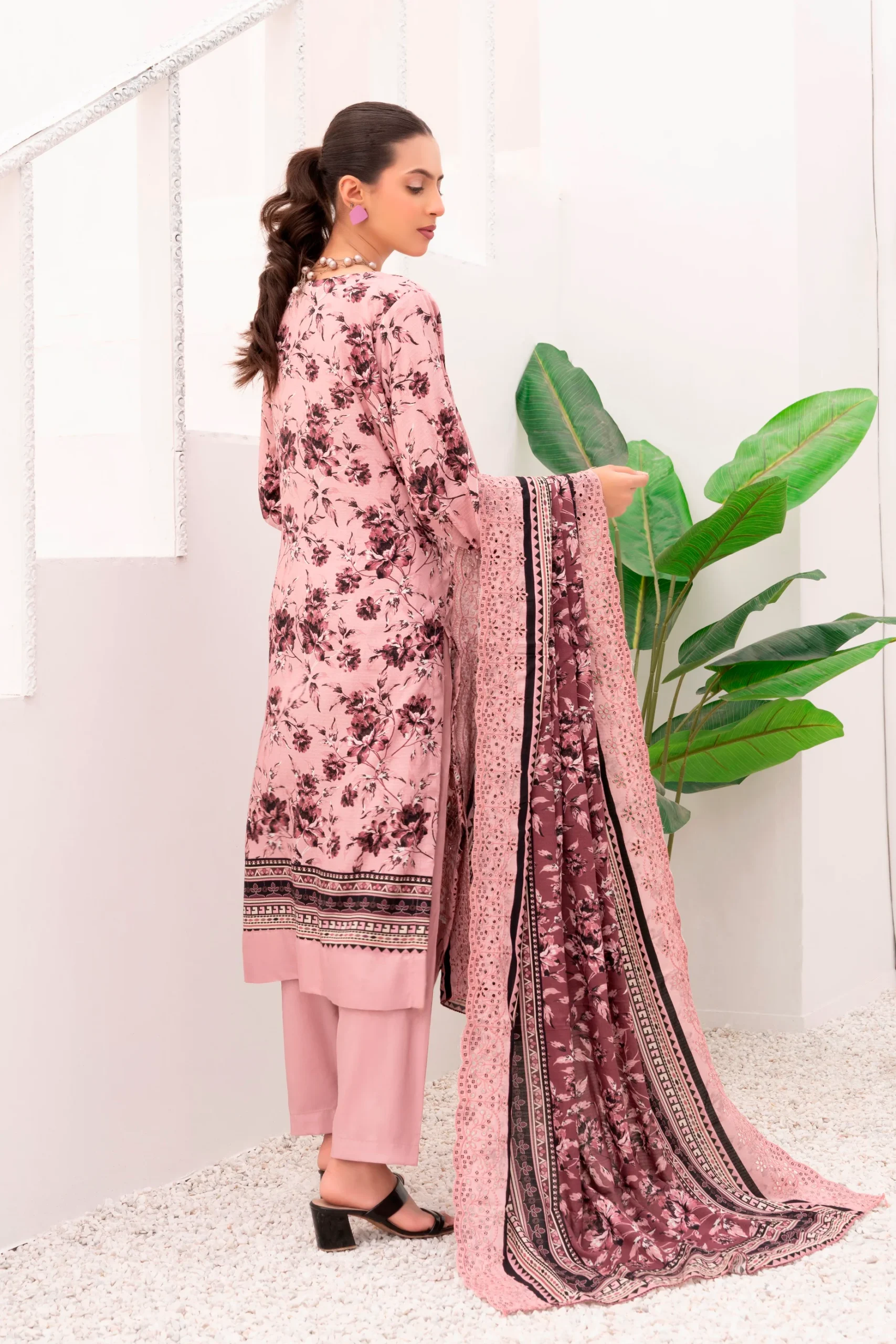 Bin Naeem Staple D-08 a