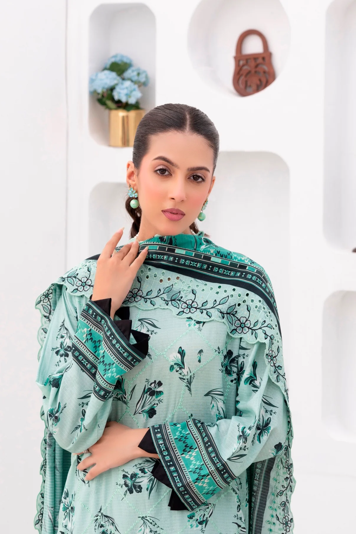 Lamisah Bin Naeem Staple Bana Dora Royal Embroidery D-09 - Image 5