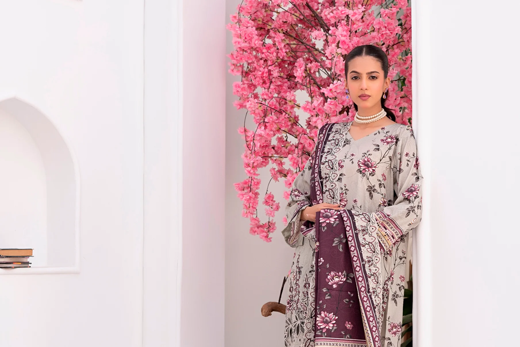 Lamisah Bin Naeem Staple Bana Dora Royal Embroidery D-10 - Image 3