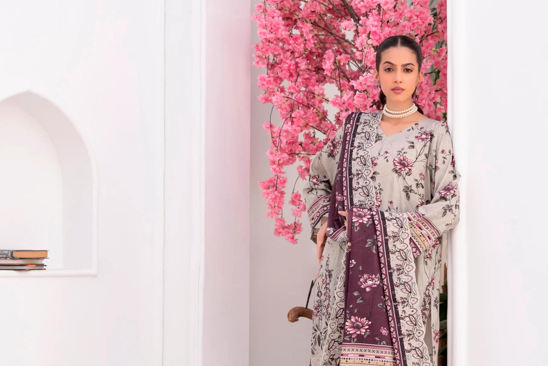 Lamisah Bin Naeem Staple Bana Dora Royal Embroidery D-10 - Image 4