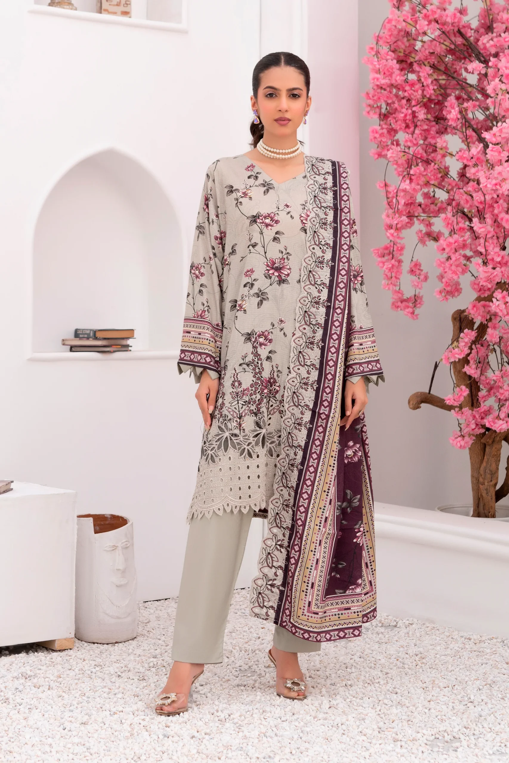 Bin Naeem Staple D-10