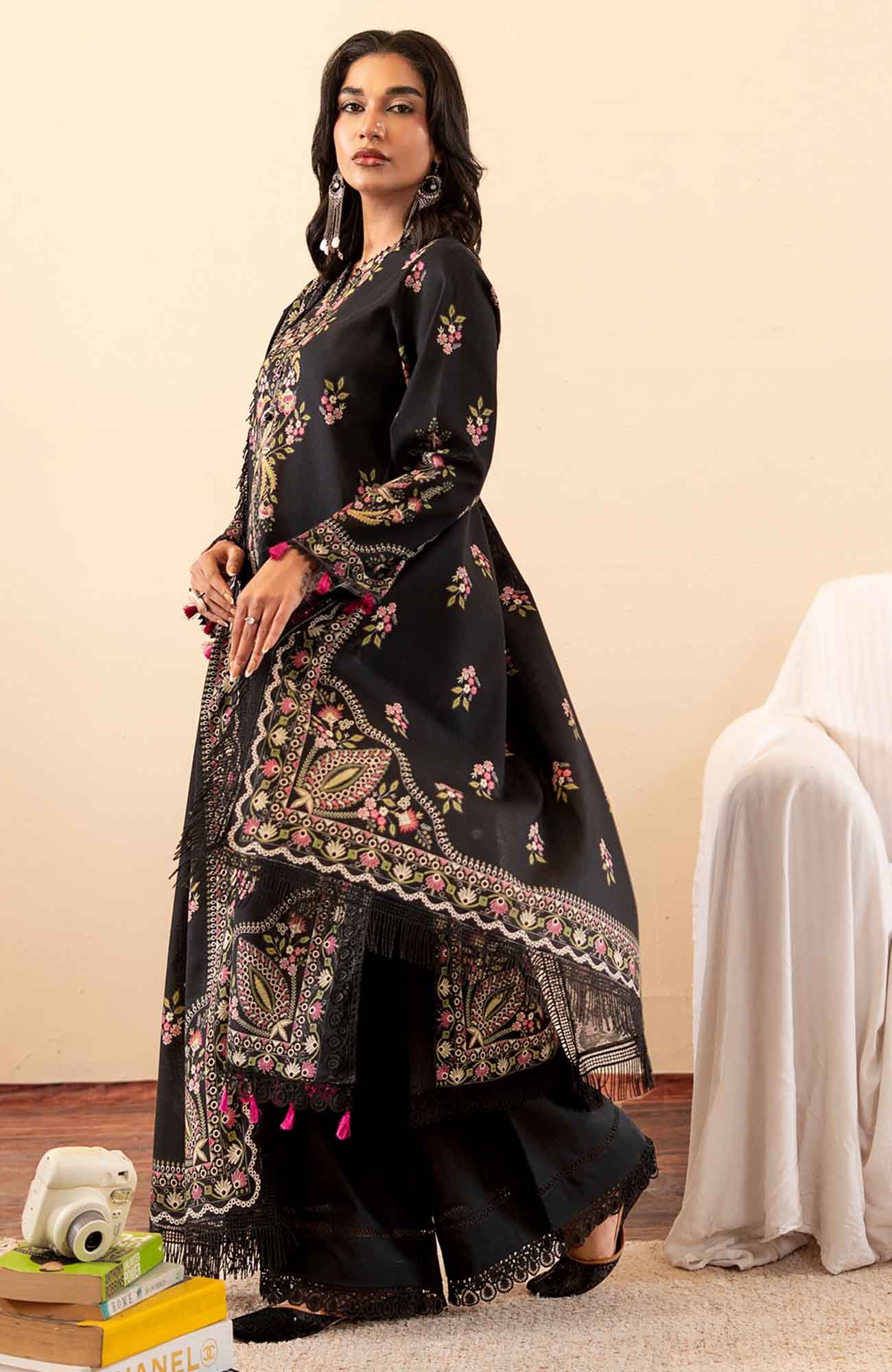 Mausummery khaddar Onyx 4