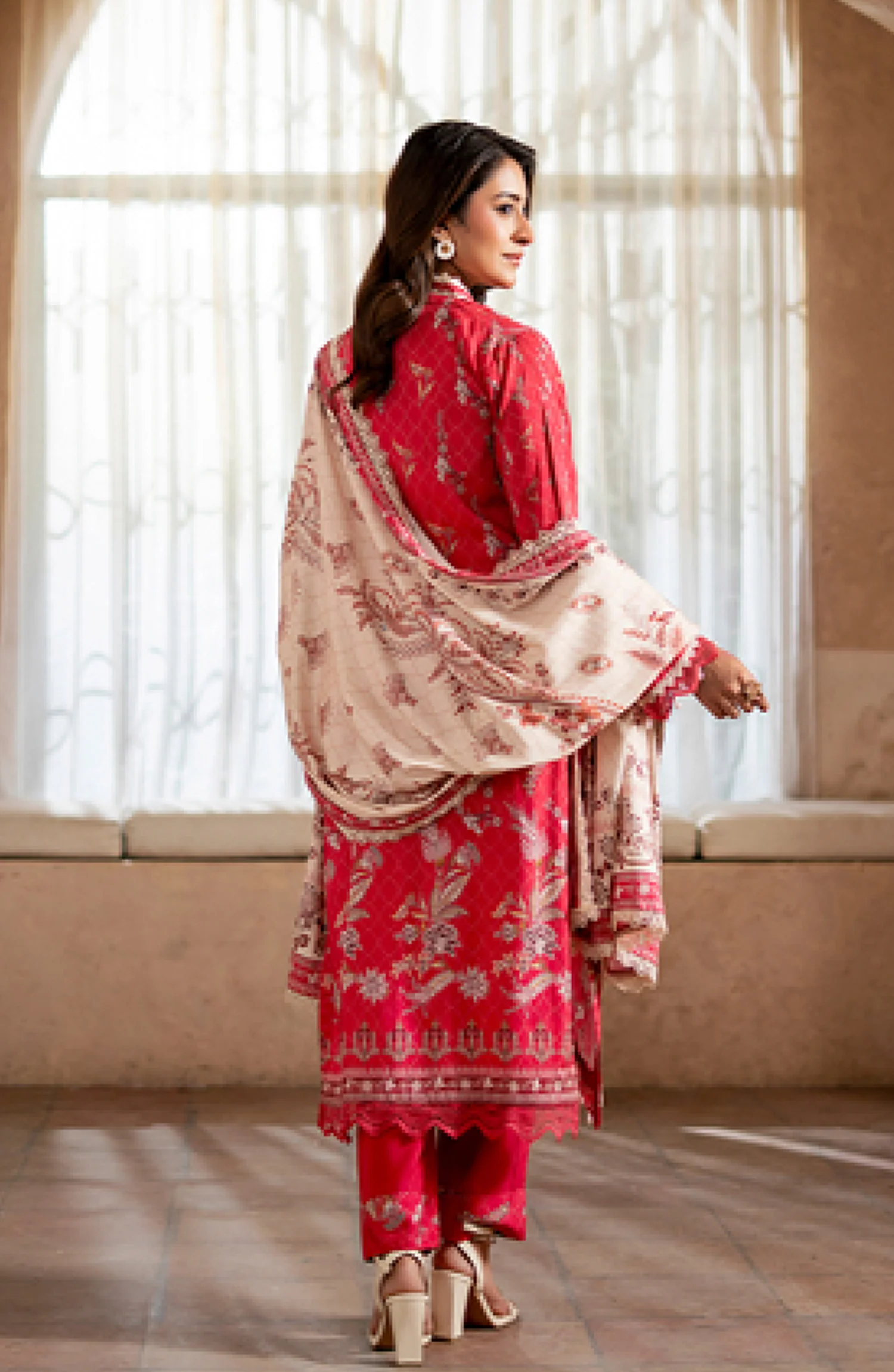 Mausummery linen alstroemeria 3