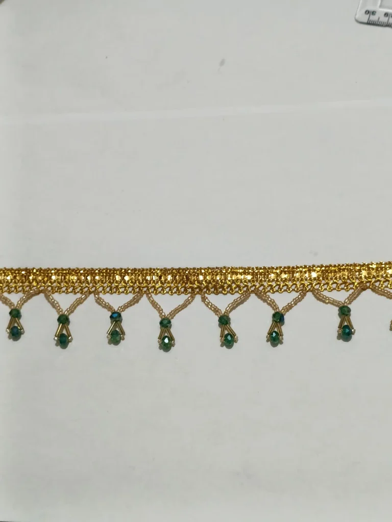 D13 gold lace green crystals