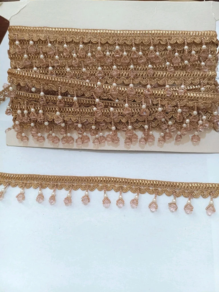 D18 Fancy lace crystal pearls
