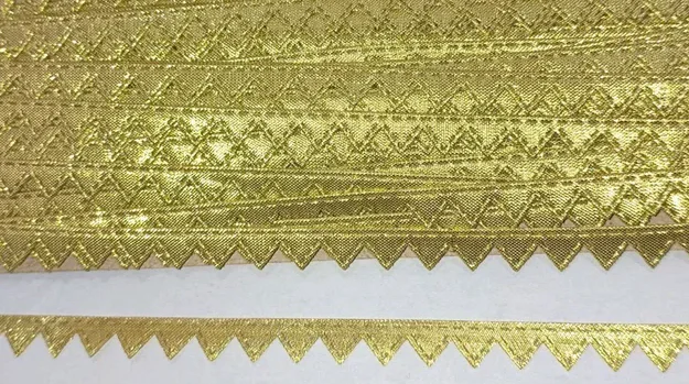 D4 Gold Samosa Lace 8